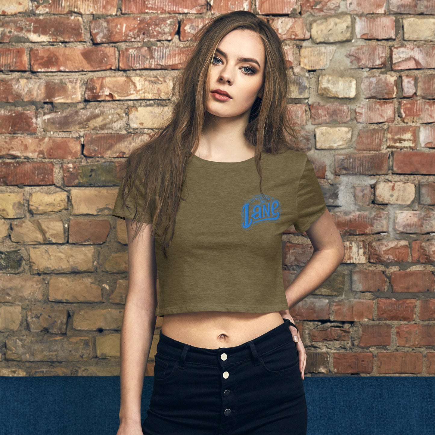Women’s Crop Vintage Lane embroidered logo Tee