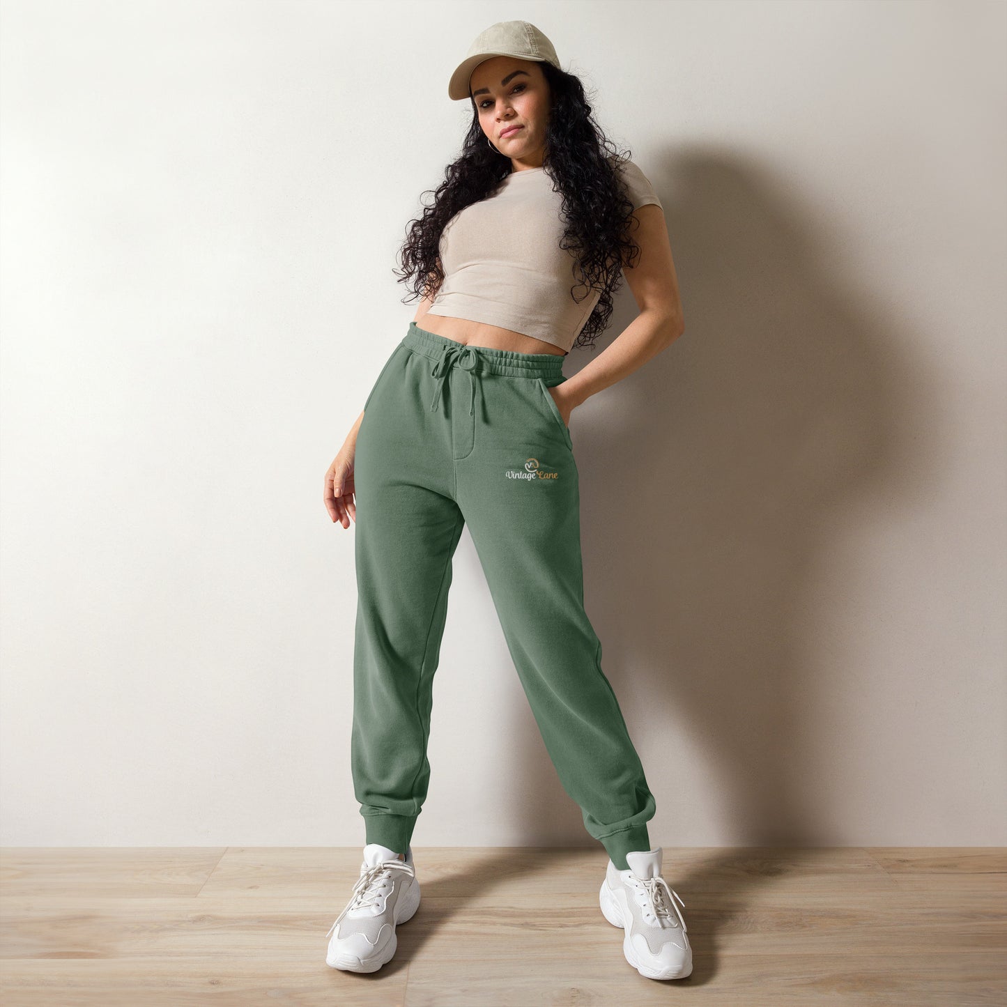 Women’s pigment-dyed Vintage Lane sweatpants